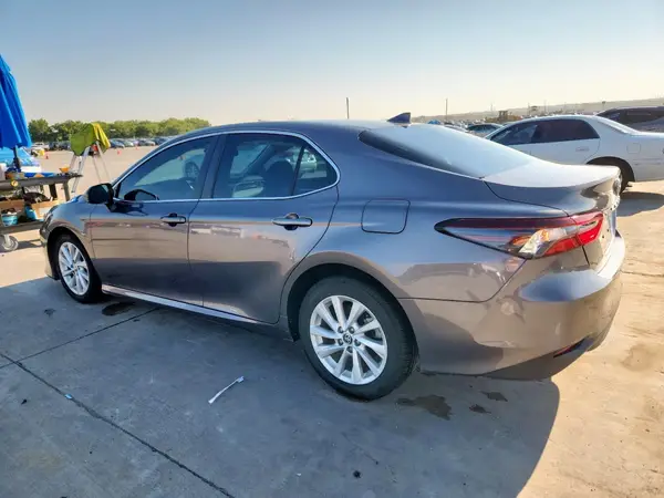 4T1C11AK4PU784570 2023 TOYOTA CAMRY - Image 2