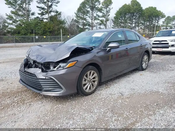 4T1C11AK4PU797593 2023 TOYOTA CAMRY - Image 2