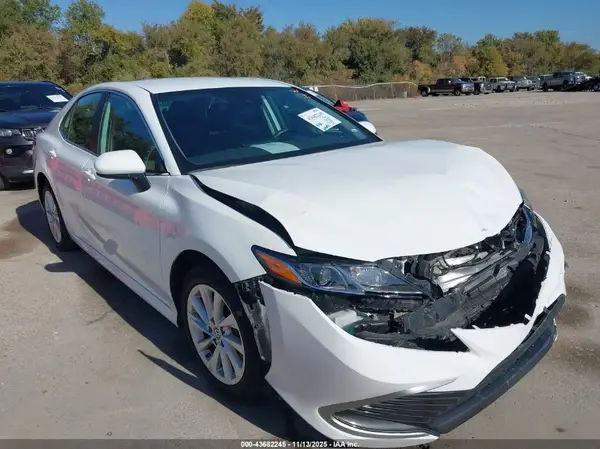 4T1C11AK4PU825571 2023 TOYOTA CAMRY - Image 1