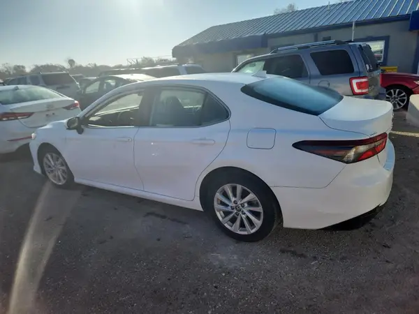 4T1C11AK4PU837221 2023 TOYOTA CAMRY - Image 2