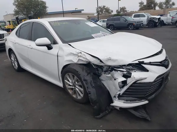 4T1C11AK4RU189060 2024 TOYOTA CAMRY - Image 1