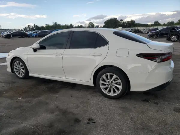 4T1C11AK4RU200011 2024 TOYOTA CAMRY - Image 2