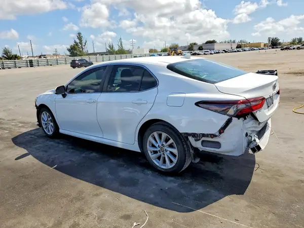 4T1C11AK4RU201000 2024 TOYOTA CAMRY - Image 2