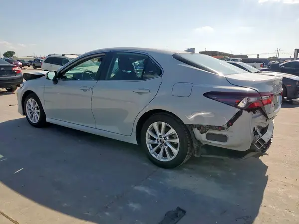 4T1C11AK4RU209386 2024 TOYOTA CAMRY - Image 2