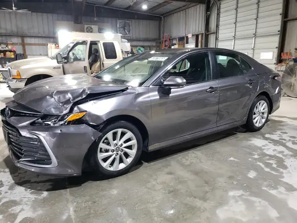 4T1C11AK4RU233509 2024 TOYOTA CAMRY - Image 1