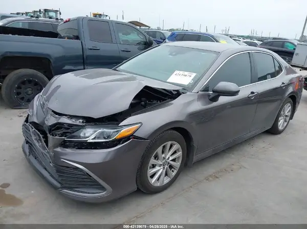 4T1C11AK4RU247944 2024 TOYOTA CAMRY - Image 2