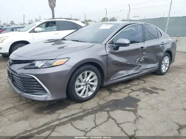 4T1C11AK4RU844561 2024 TOYOTA CAMRY - Image 2