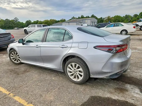4T1C11AK4RU847220 2024 TOYOTA CAMRY - Image 2