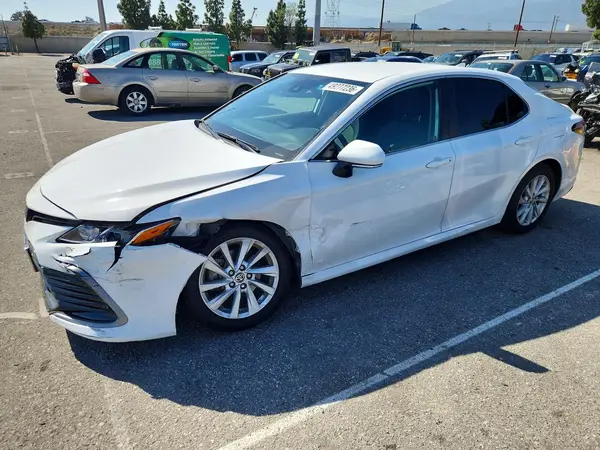 4T1C11AK4RU863627 2024 TOYOTA CAMRY - Image 1