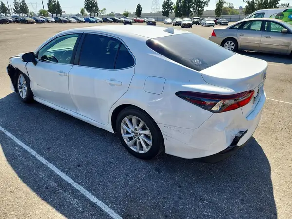 4T1C11AK4RU863627 2024 TOYOTA CAMRY - Image 2