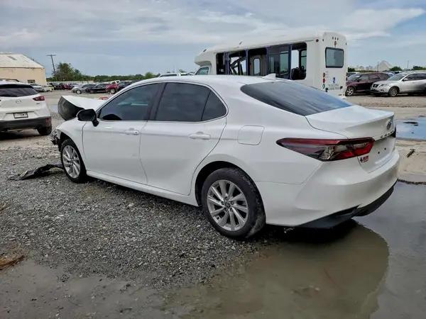 4T1C11AK4RU870173 2024 TOYOTA CAMRY - Image 2