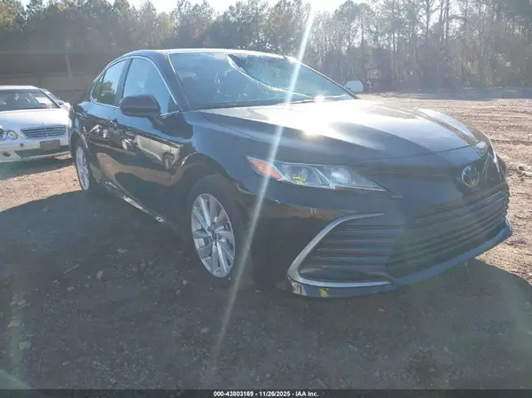4T1C11AK4RU870965 2024 TOYOTA CAMRY - Image 1