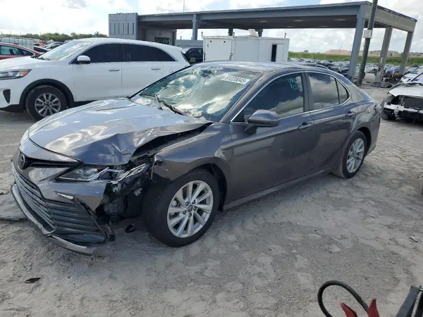 4T1C11AK4RU871324 2024 TOYOTA CAMRY - Image 1