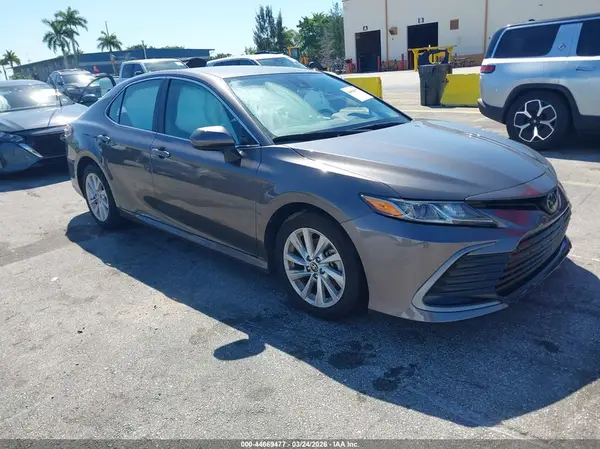 4T1C11AK4RU876278 2024 TOYOTA CAMRY - Image 1