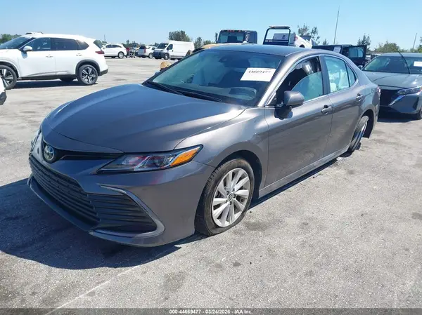 4T1C11AK4RU876278 2024 TOYOTA CAMRY - Image 2