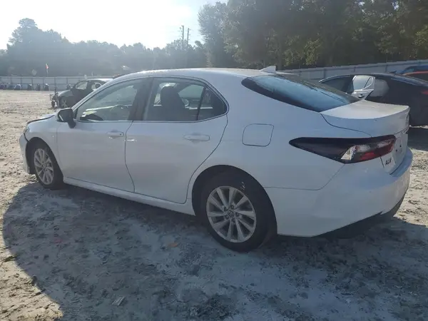 4T1C11AK4RU890018 2024 TOYOTA CAMRY - Image 2