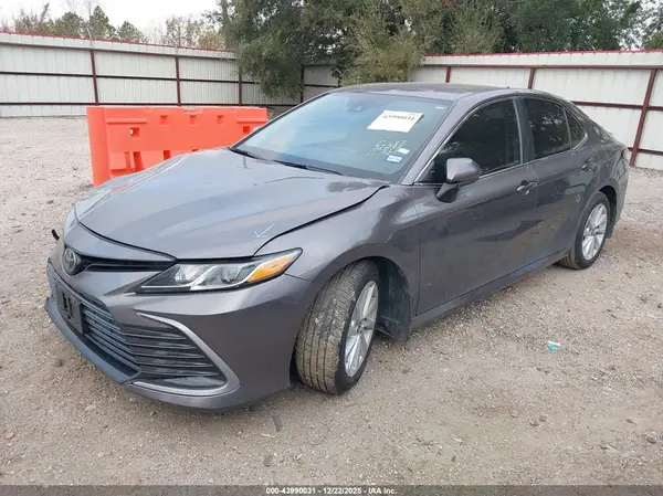 4T1C11AK4RU890486 2024 TOYOTA CAMRY - Image 2