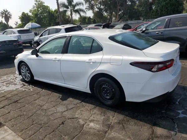 4T1C11AK4RU892433 2024 TOYOTA CAMRY - Image 2