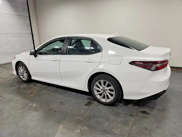 4T1C11AK4RU900269 2024 TOYOTA CAMRY - Image 2