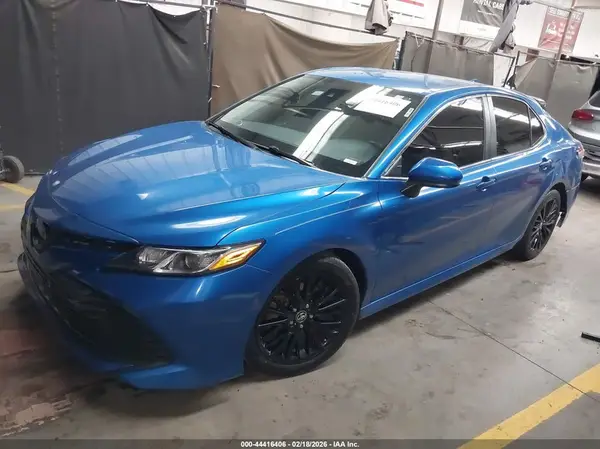 4T1C11AK5LU301484 2020 TOYOTA CAMRY - Image 2