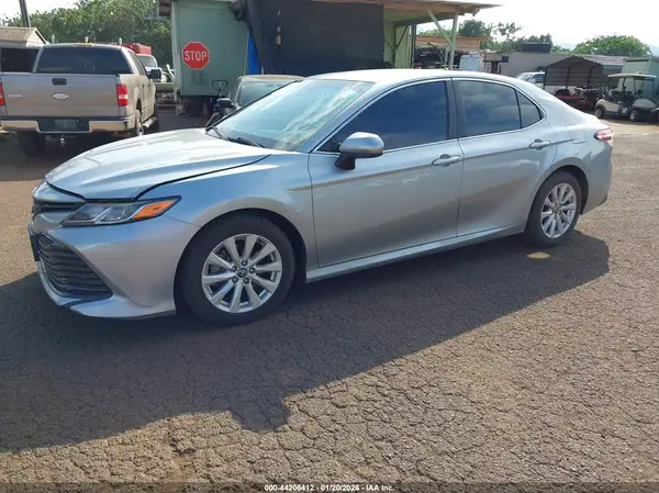 4T1C11AK5LU311058 2020 TOYOTA CAMRY - Image 2