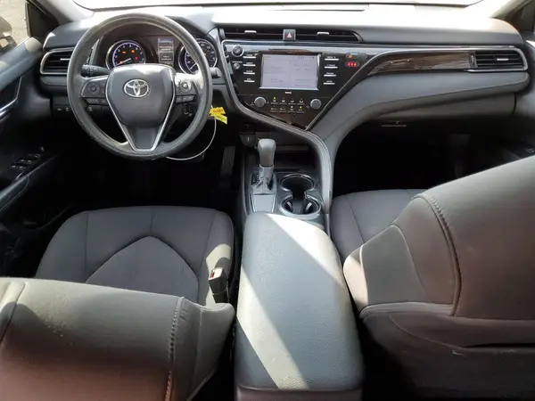 4T1C11AK5LU324070 2020 TOYOTA CAMRY - Image 8