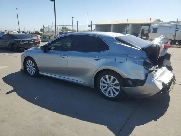 4T1C11AK5LU329852 2020 TOYOTA CAMRY - Image 2