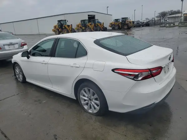 4T1C11AK5LU332492 2020 TOYOTA CAMRY - Image 2