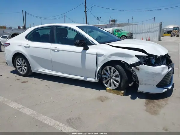 4T1C11AK5LU335554 2020 TOYOTA CAMRY - Image 1