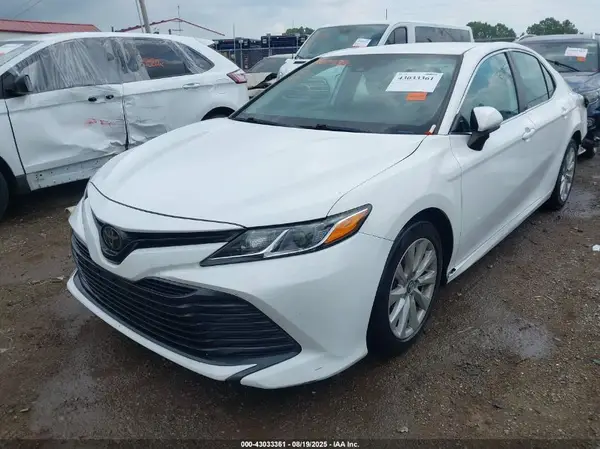 4T1C11AK5LU345596 2020 TOYOTA CAMRY - Image 2