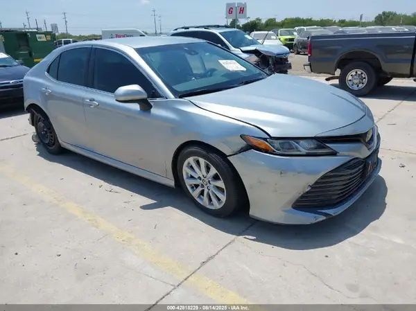 4T1C11AK5LU364357 2020 TOYOTA CAMRY - Image 1