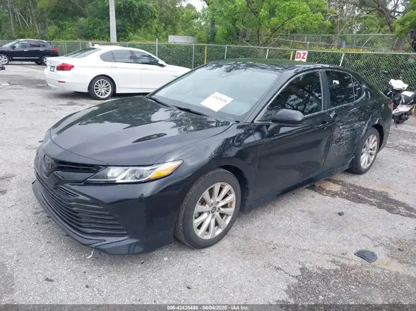 4T1C11AK5LU376945 2020 TOYOTA CAMRY - Image 2