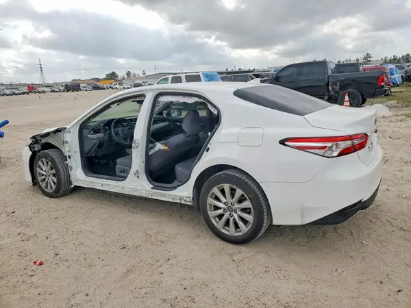 4T1C11AK5LU382180 2020 TOYOTA CAMRY - Image 2