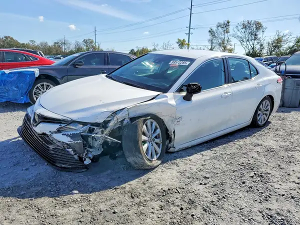 4T1C11AK5LU384494 2020 TOYOTA CAMRY - Image 1