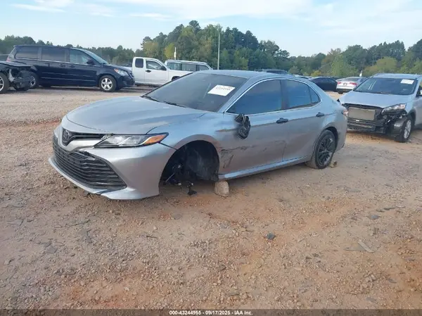 4T1C11AK5LU510806 2020 TOYOTA CAMRY - Image 2