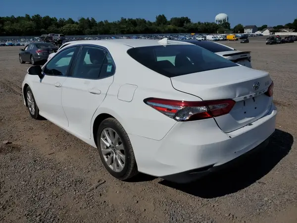 4T1C11AK5LU886907 2020 TOYOTA CAMRY - Image 2