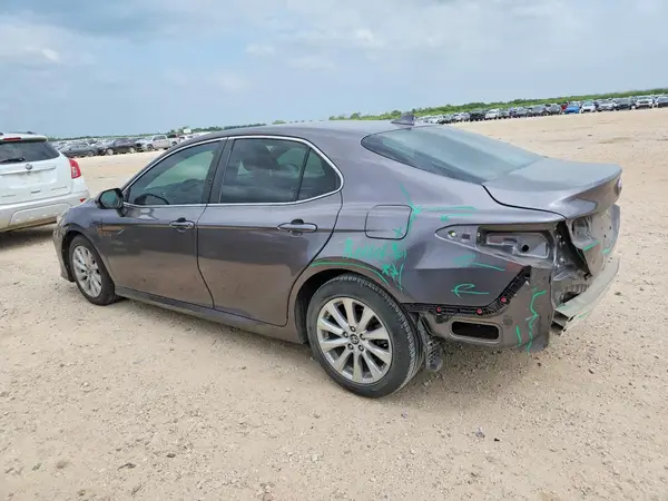 4T1C11AK5LU915242 2020 TOYOTA CAMRY - Image 2