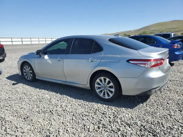 4T1C11AK5LU917993 2020 TOYOTA CAMRY - Image 2