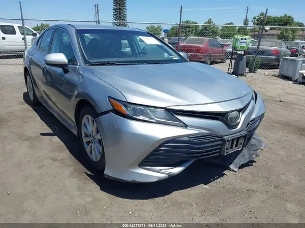 4T1C11AK5LU918805 2020 TOYOTA CAMRY - Image 1