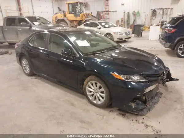 4T1C11AK5LU926564 2020 TOYOTA CAMRY - Image 1