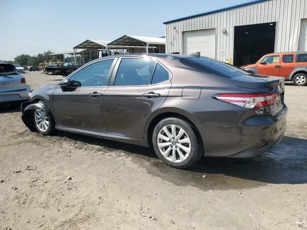 4T1C11AK5LU929223 2020 TOYOTA CAMRY - Image 2