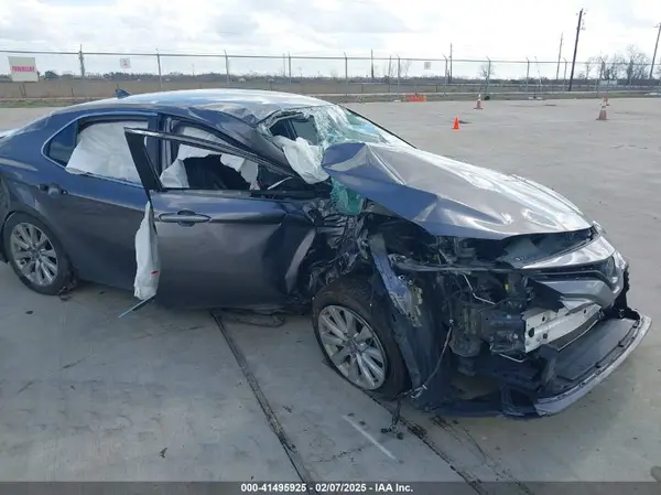 4T1C11AK5LU929500 2020 TOYOTA CAMRY - Image 1