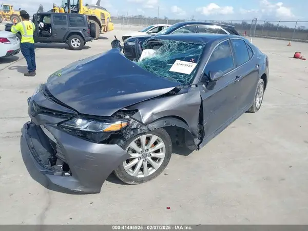 4T1C11AK5LU929500 2020 TOYOTA CAMRY - Image 2