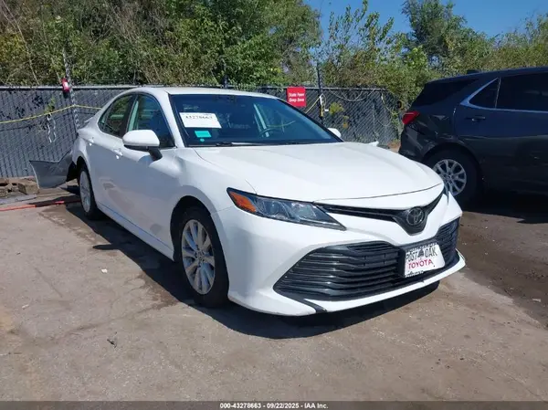 4T1C11AK5LU930520 2020 TOYOTA CAMRY - Image 1