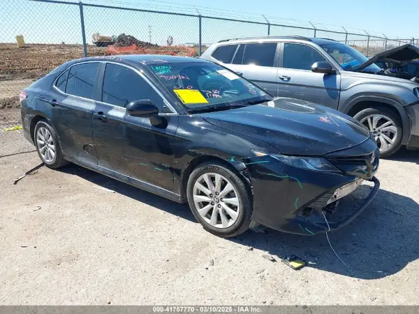 4T1C11AK5LU938441 2020 TOYOTA CAMRY - Image 1