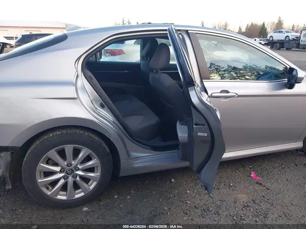 4T1C11AK5LU940383 2020 TOYOTA CAMRY - Image 8