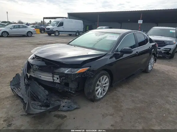 4T1C11AK5LU946071 2020 TOYOTA CAMRY - Image 2