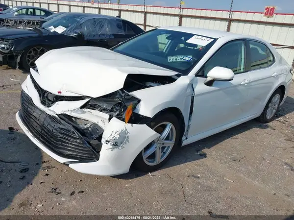 4T1C11AK5LU950508 2020 TOYOTA CAMRY - Image 2