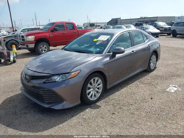 4T1C11AK5LU964585 2020 TOYOTA CAMRY - Image 2