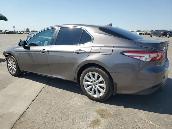 4T1C11AK5LU970189 2020 TOYOTA CAMRY - Image 2
